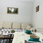 Skerdi's Charm דירה