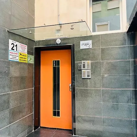 アパート Skerdi's Charm