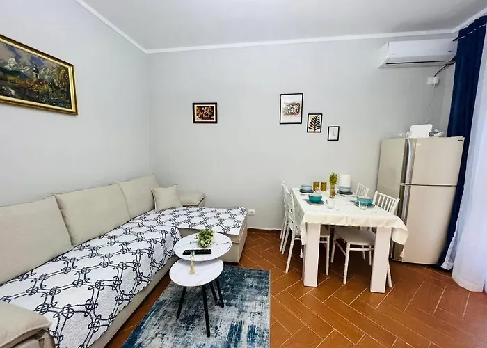 Skerdi's Charm * Τίρανα