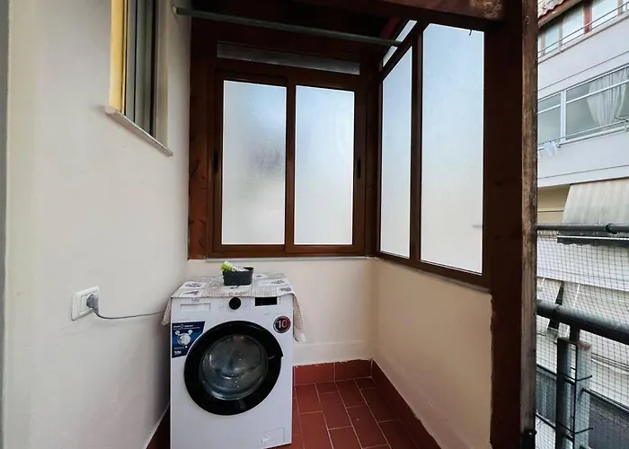 Skerdi's Charm ティラナ